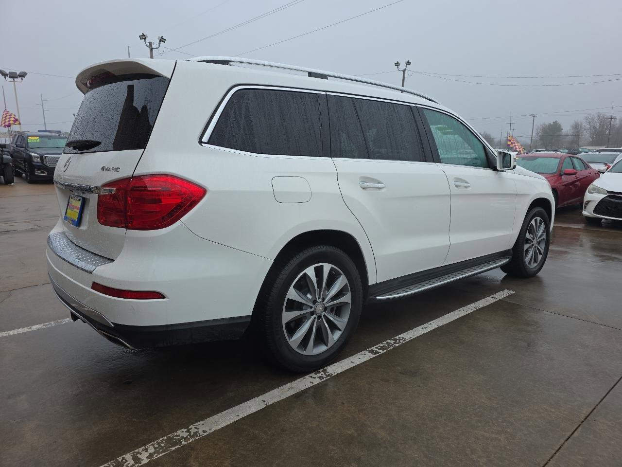 Used 2015 Mercedes-Benz GL 450 4MATIC image 5
