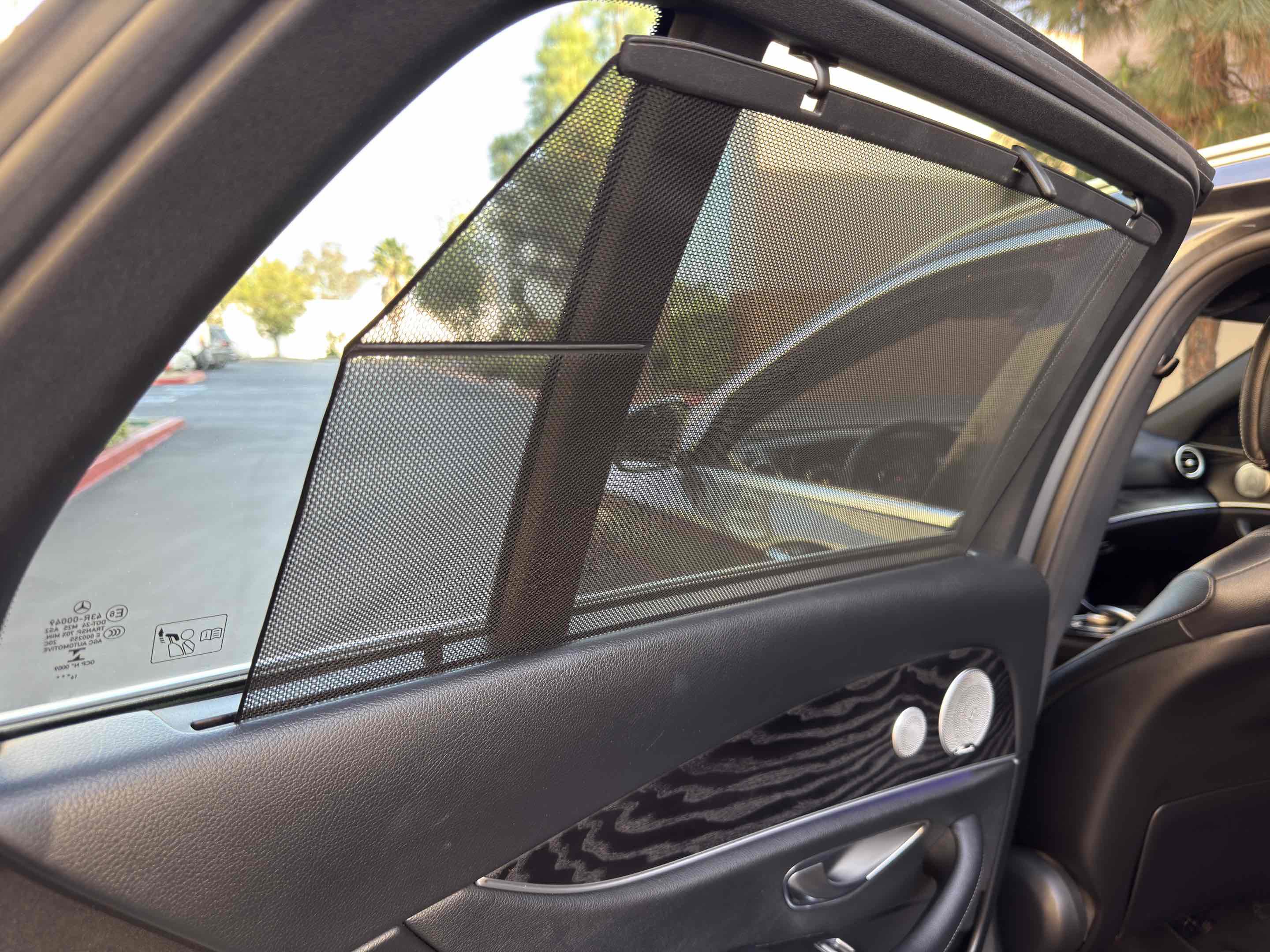 Used 2017 Mercedes-Benz E 400 4MATIC Wagon image 90