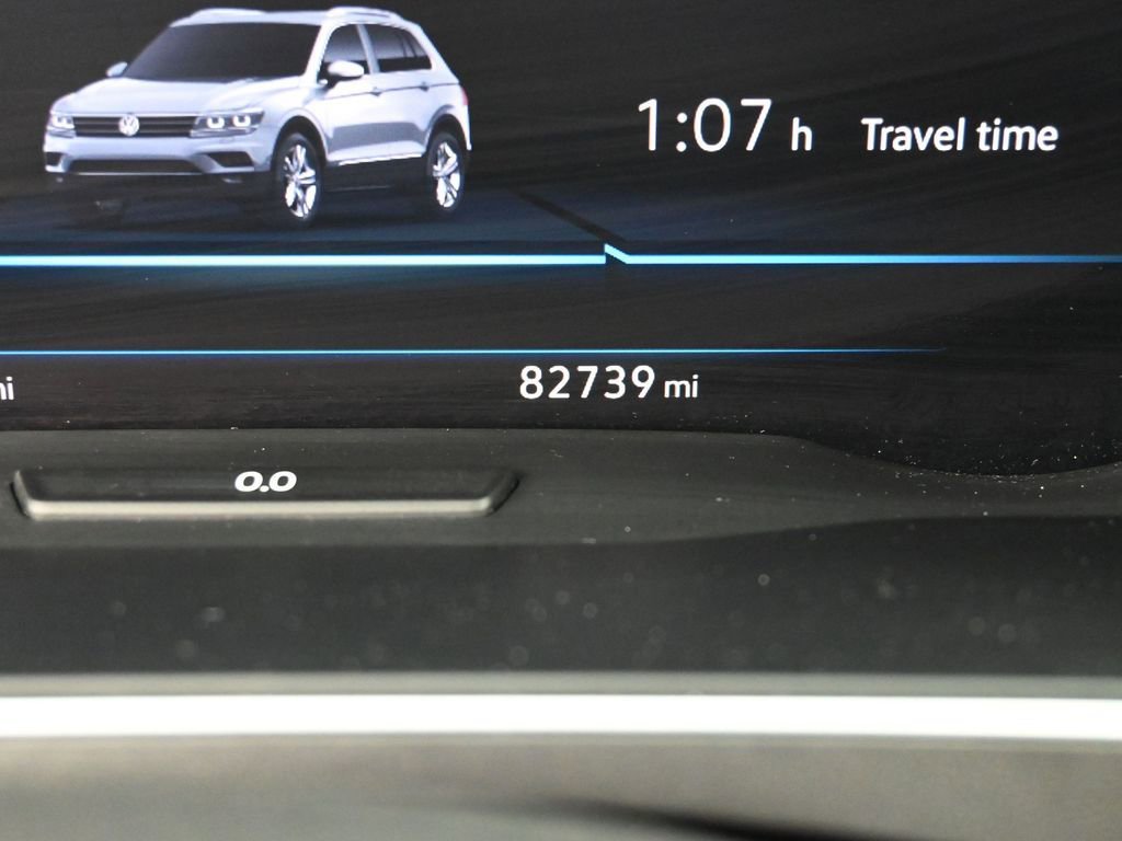 Used 2019 Volkswagen Tiguan SEL image 32