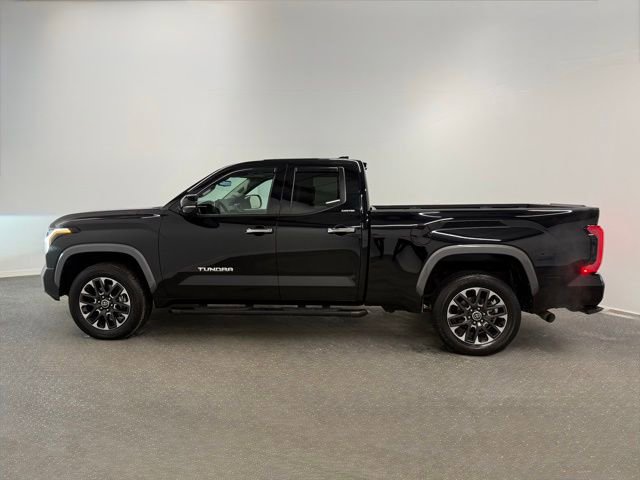 Used 2023 Toyota Tundra Limited image 2