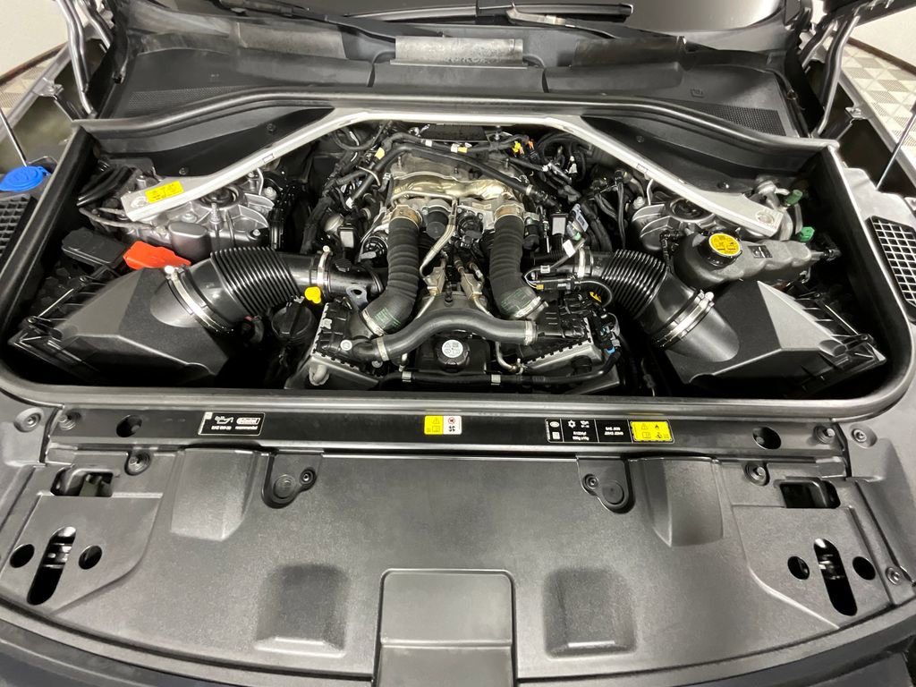 Certified 2023 Land Rover Range Rover SE AWD/4WD image 28