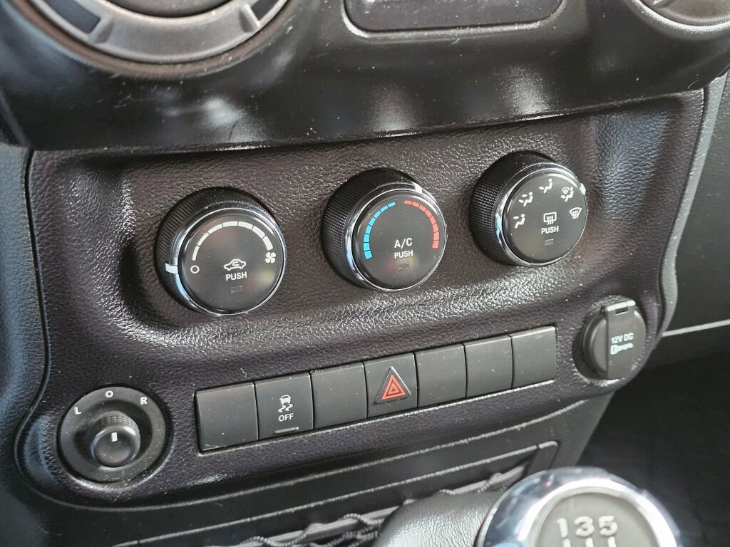 Used 2016 Jeep Wrangler Unlimited Sport image 22