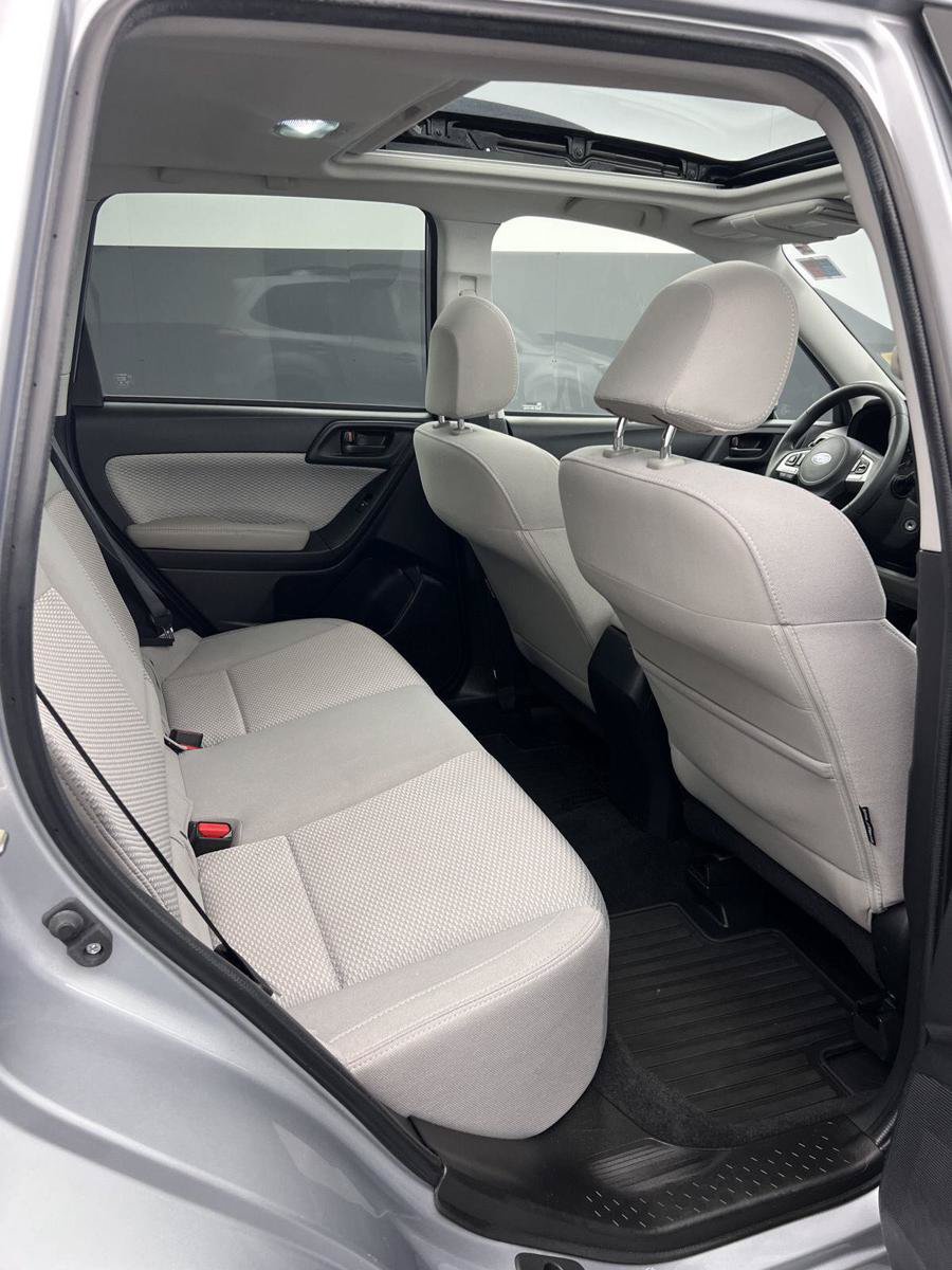 Used 2018 Subaru Forester 2.5i Premium AWD/4WD image 33