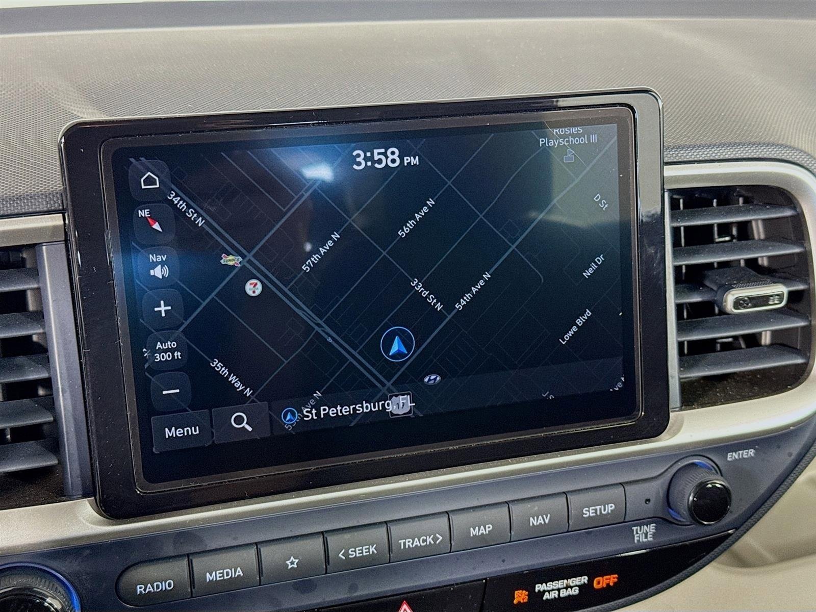 Certified 2023 Hyundai Venue Limited image 14