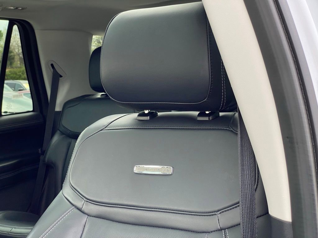 Used 2025 Ford Expedition Platinum AWD/4WD image 24