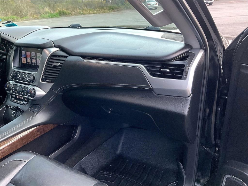 Used 2017 Chevrolet Tahoe LT w/ Z71 Midnight Edition AWD/4WD image 13
