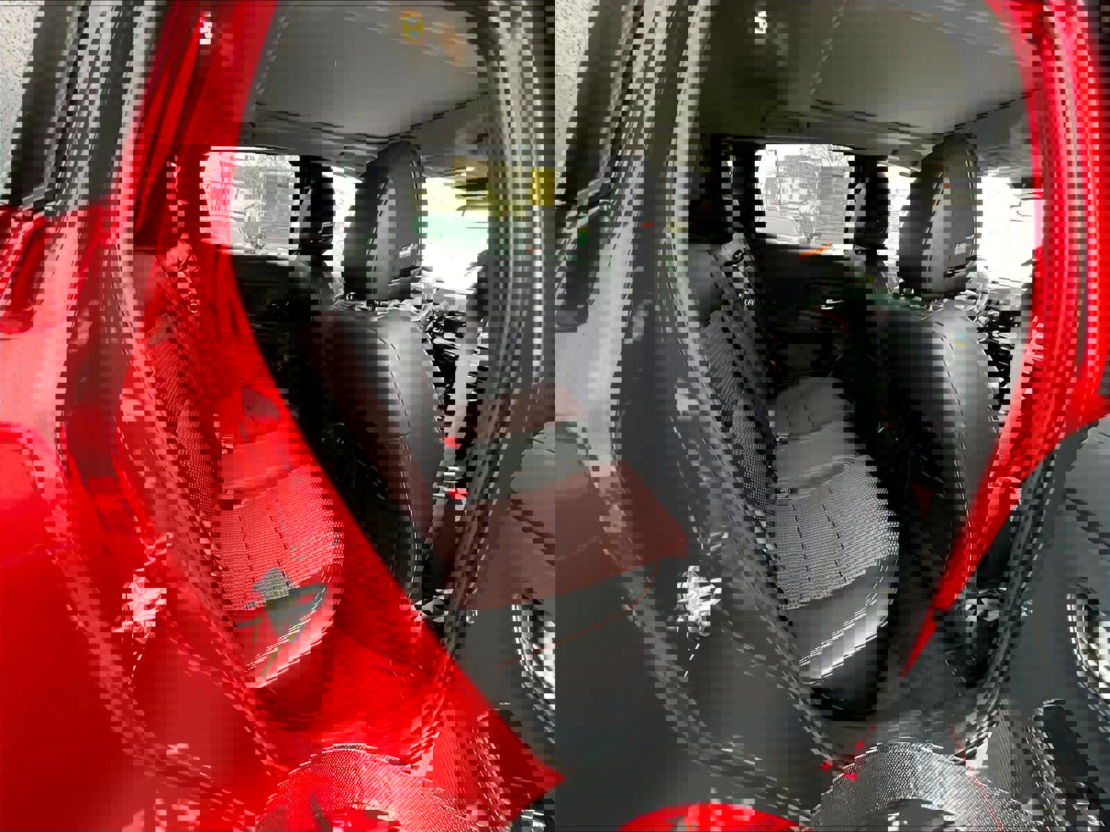 Used 2025 Nissan Kicks SR w/ SR Premium Package AWD/4WD image 16