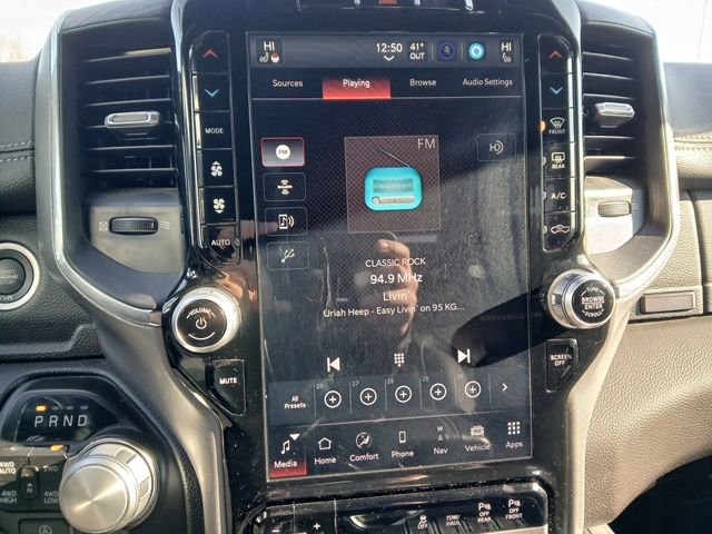 Used 2024 RAM 1500 Laramie image 30