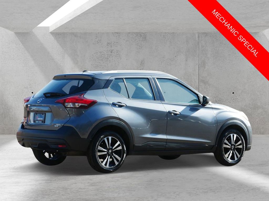 Used 2019 Nissan Kicks SV image 3
