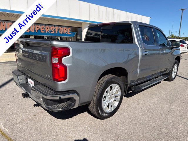 Used 2024 Chevrolet Silverado 1500 LTZ AWD/4WD image 3