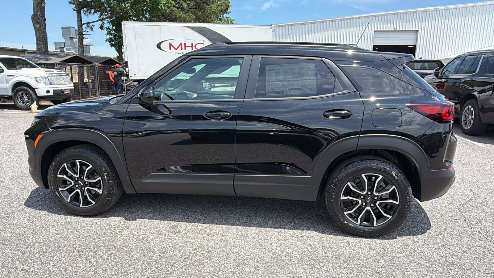 New 2026 Chevrolet TrailBlazer ACTIV w/ Convenience Package FWD image 8