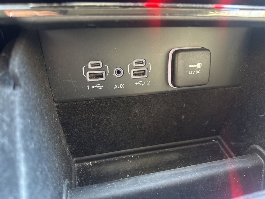 Used 2022 Jeep Grand Cherokee L Limited w/ Black Appearance Package image 7