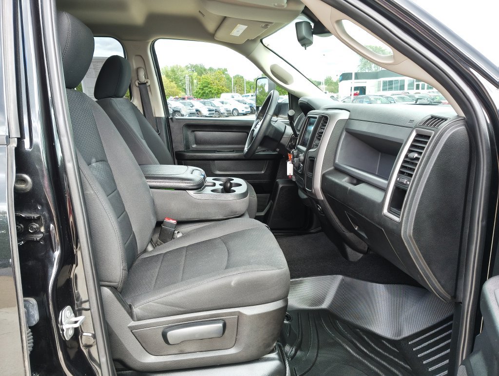 Used 2019 RAM 1500 Express w/ Wheel & Sound Group AWD/4WD image 10