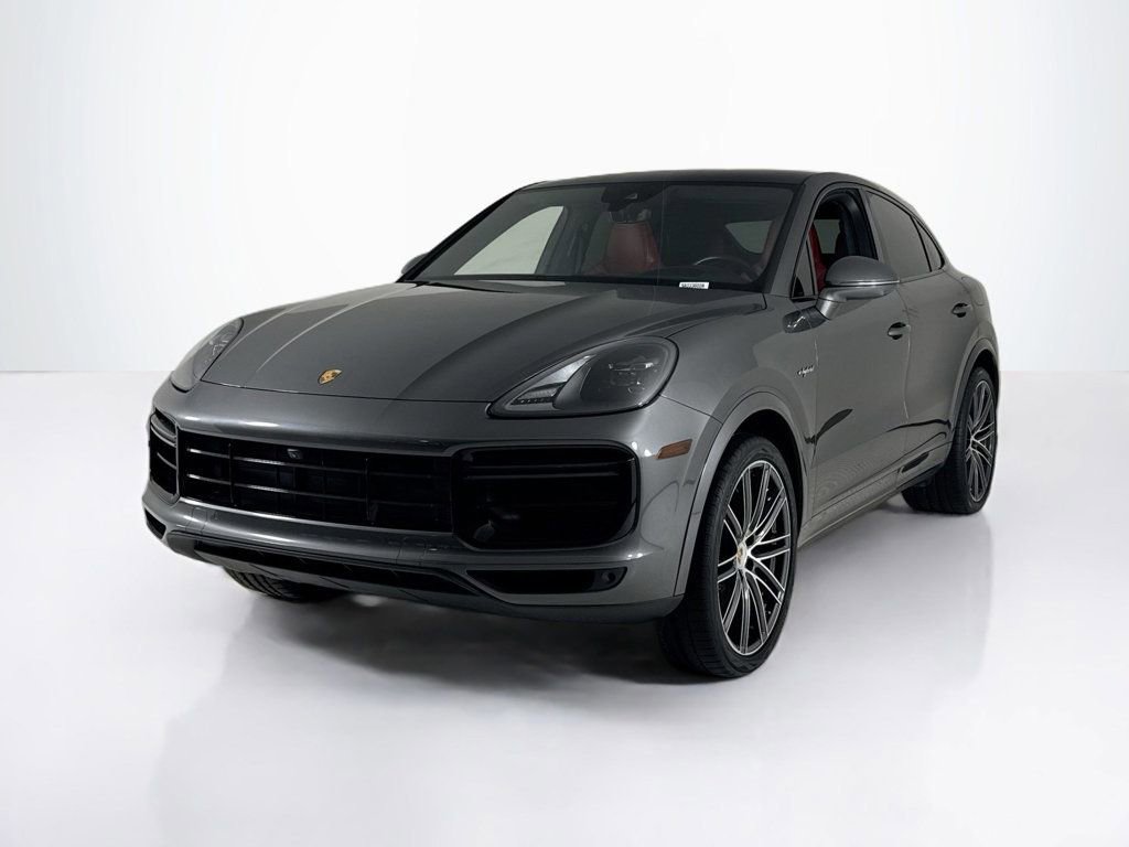 Certified 2022 Porsche Cayenne Turbo S image 1