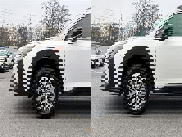 Certified 2025 Subaru Outback Premium image 9