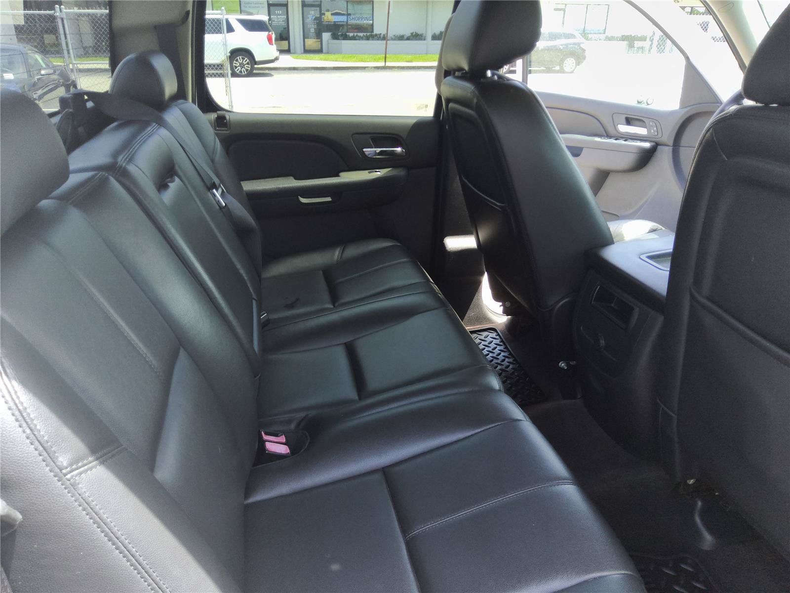 Used 2013 Chevrolet Silverado 1500 LTZ w/ LTZ White Diamond Edition RWD image 25