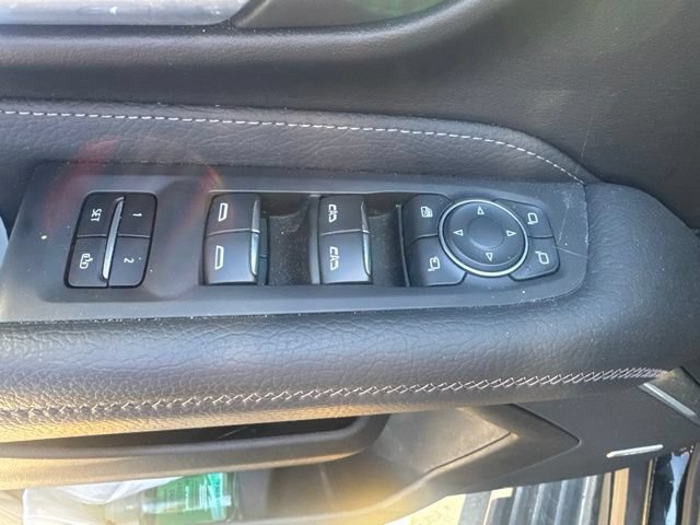 Used 2024 GMC Yukon Denali w/ Denali Reserve Package AWD/4WD image 10
