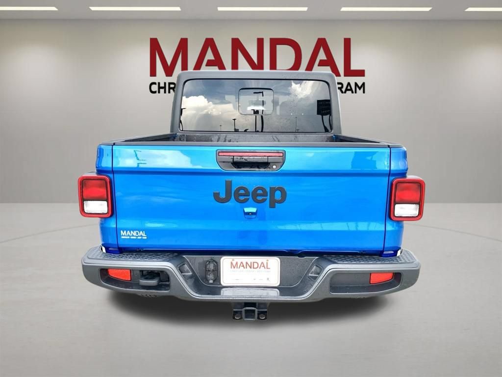 Used 2023 Jeep Gladiator Sport AWD/4WD image 7