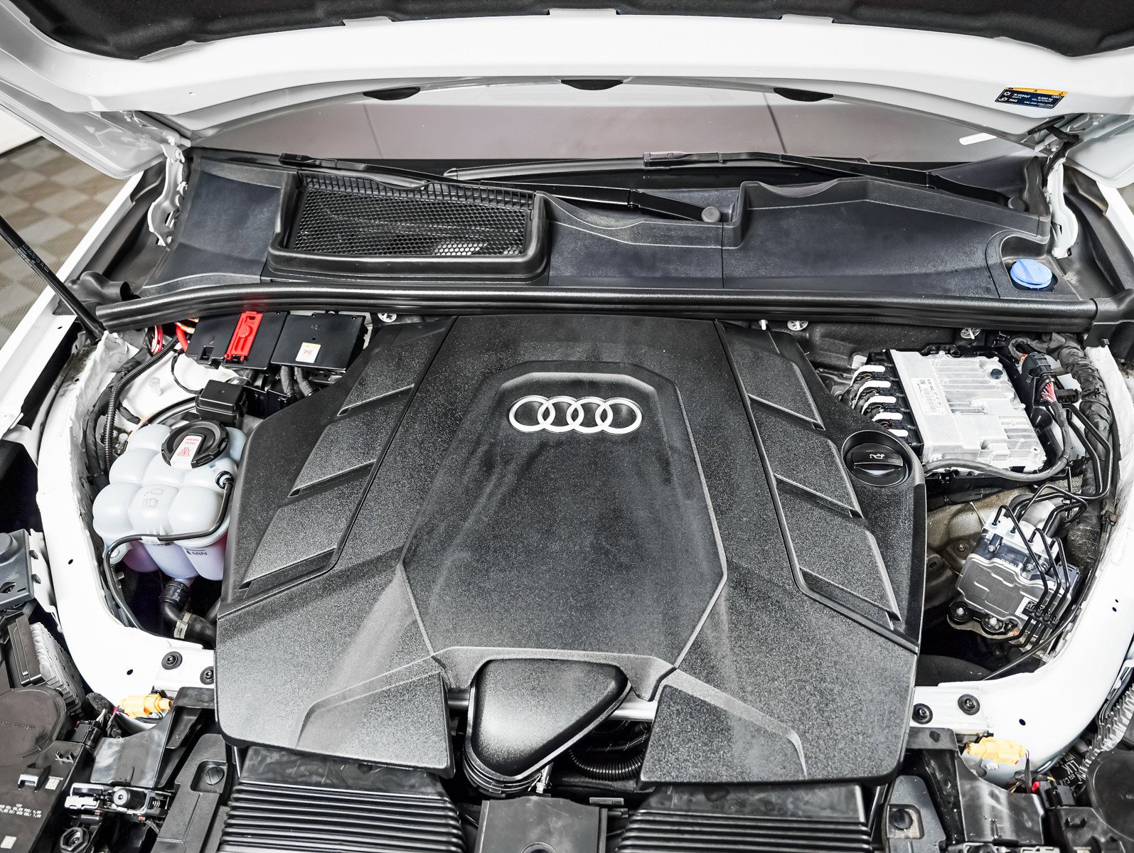 Used 2023 Audi Q7 3.0T Premium Plus image 3