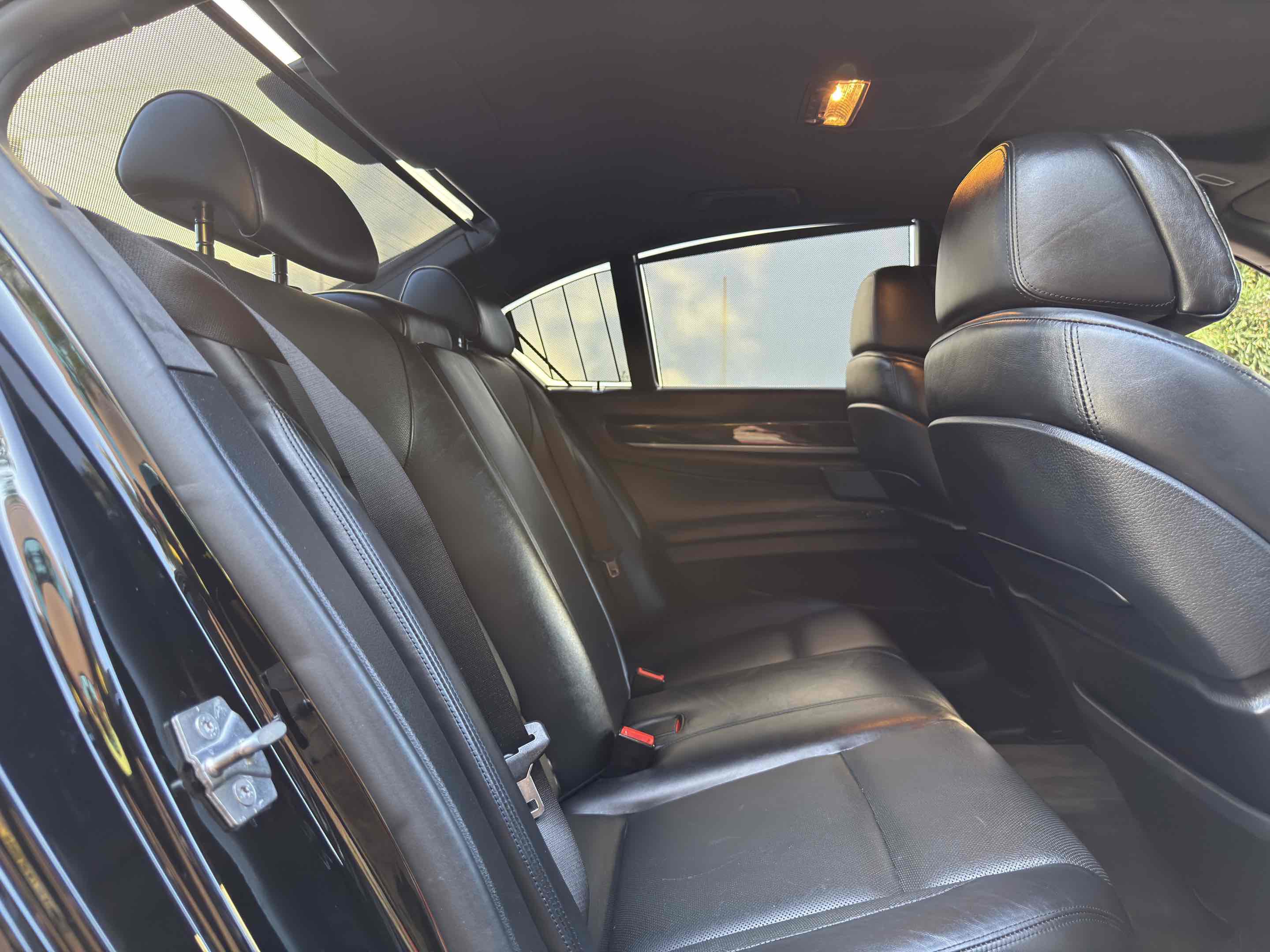 Used 2012 BMW ALPINA B7 image 90