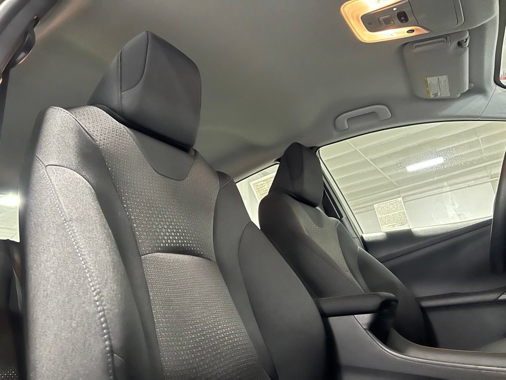 Certified 2022 Toyota Prius LE FWD image 18