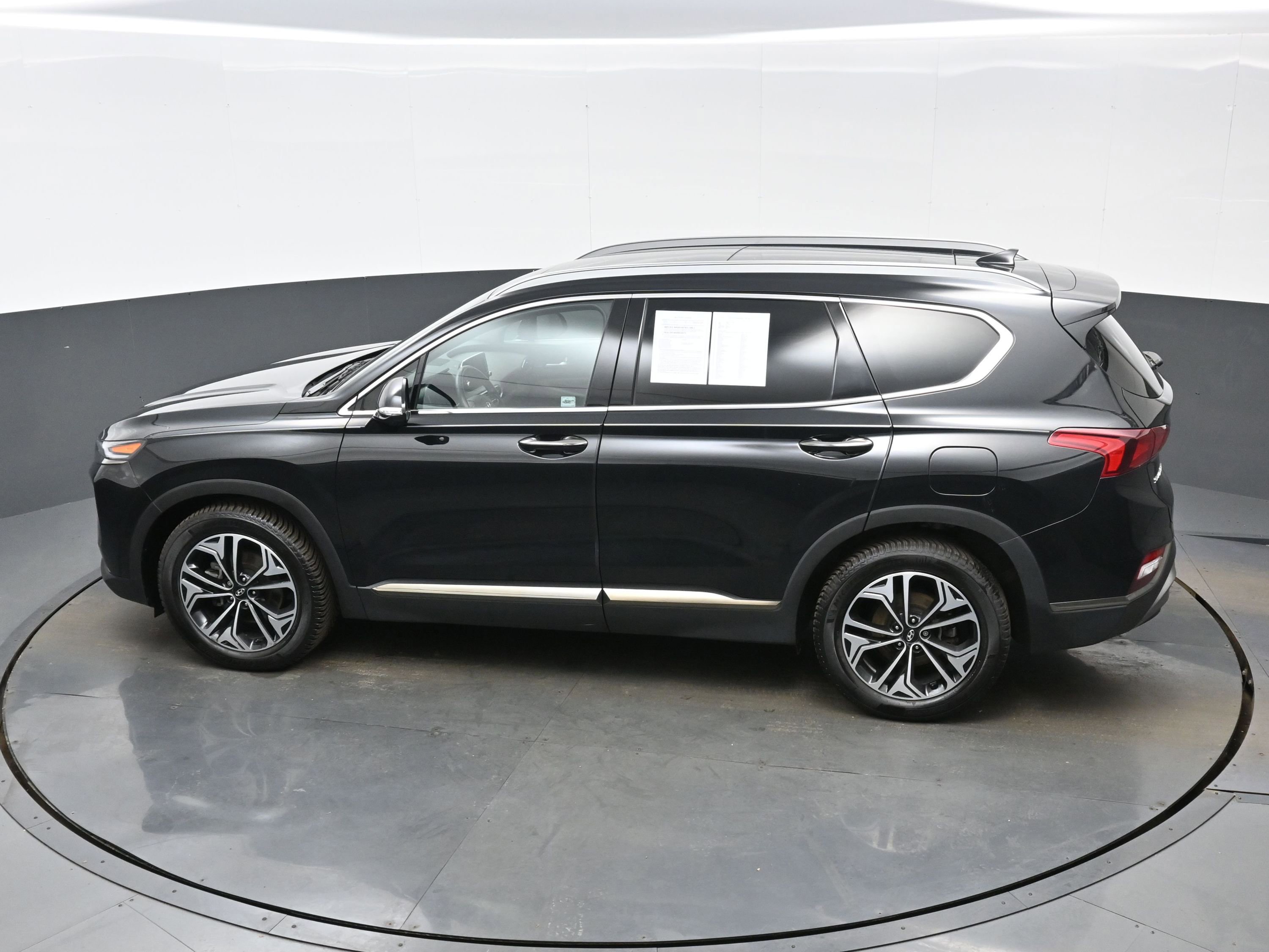 Used 2020 Hyundai Santa Fe Limited image 35