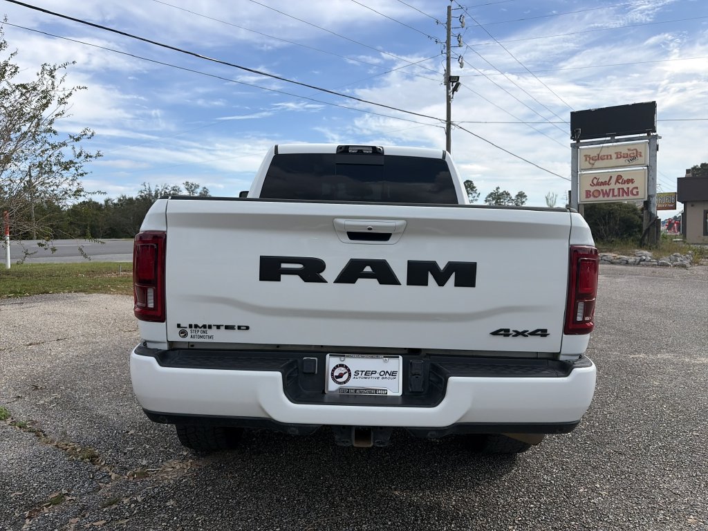 Used 2025 RAM 2500 Limited AWD/4WD image 5
