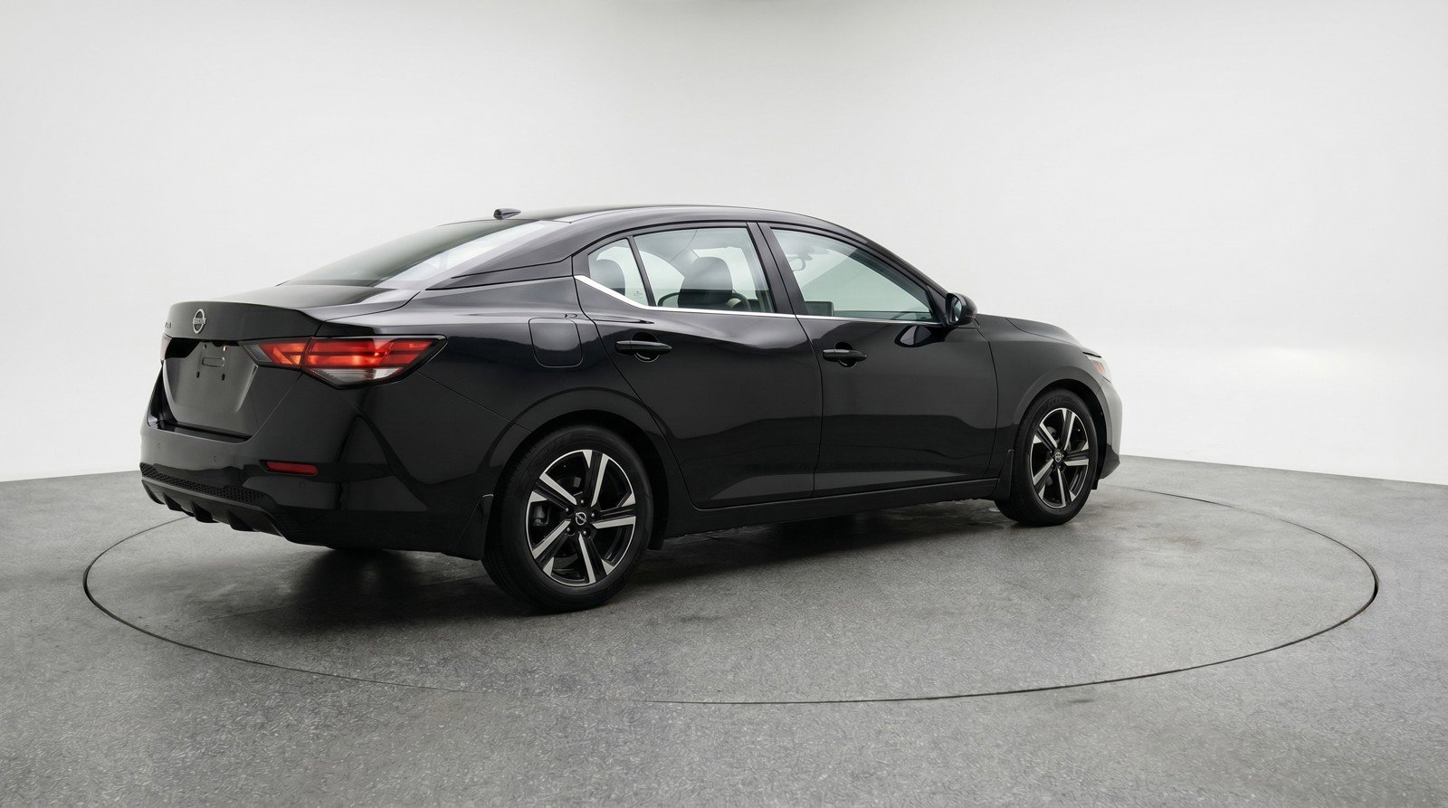 Used 2025 Nissan Sentra SV FWD image 9