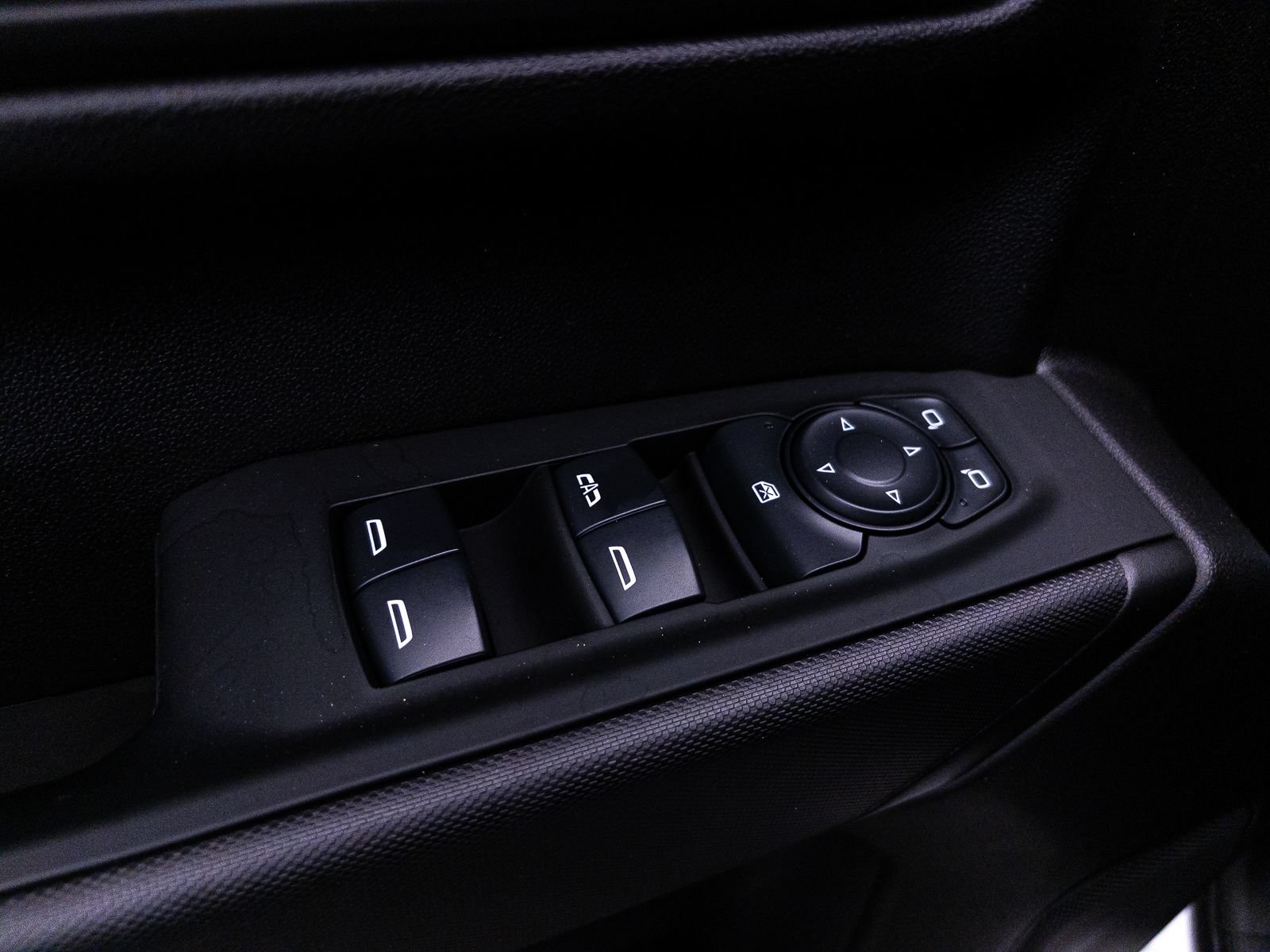 Used 2024 Chevrolet Silverado 1500 Custom AWD/4WD image 17