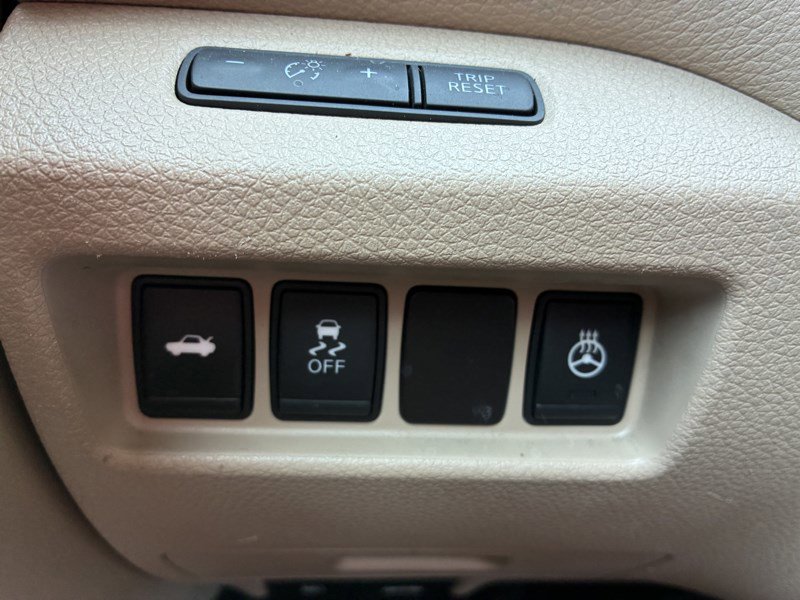 Used 2016 Nissan Altima 2.5 SL w/ 2.5 Technology Package FWD image 11