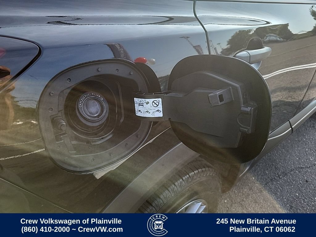 Used 2024 Nissan Rogue S AWD/4WD image 32