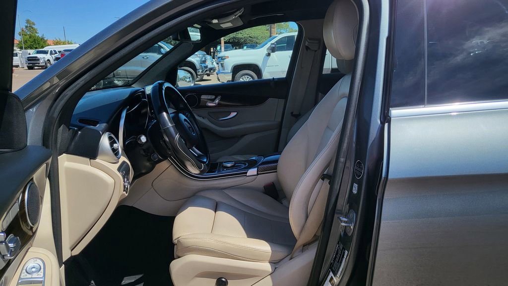 Used 2018 Mercedes-Benz GLC 300 image 25