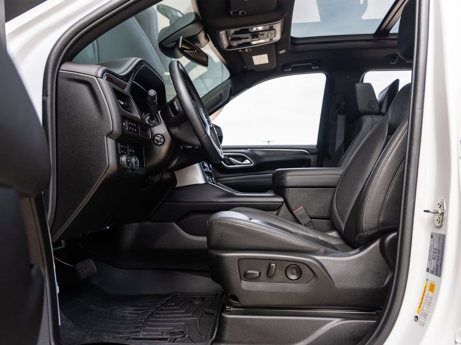 Used 2023 Chevrolet Tahoe Z71 w/ Luxury Package image 21