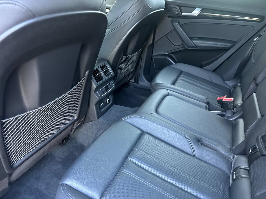Used 2020 Audi Q5 Prestige w/ Prestige Package AWD/4WD image 15
