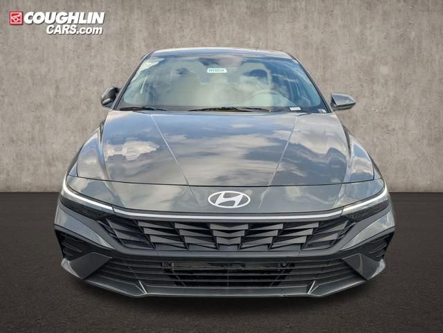 New 2026 Hyundai Elantra Blue image 2