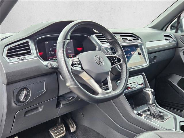 Used 2022 Volkswagen Tiguan SE R-Line FWD image 10