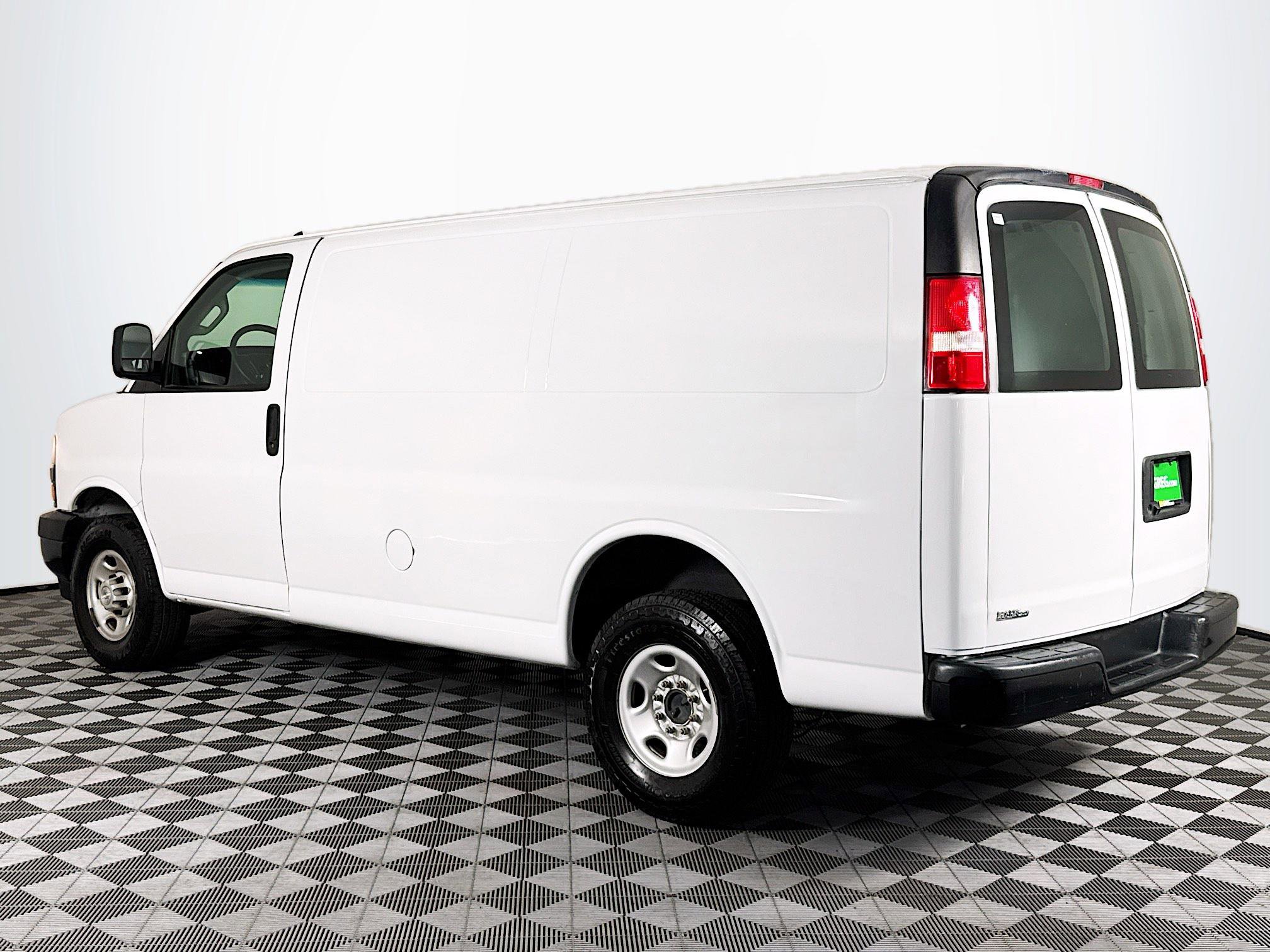 Used 2020 Chevrolet Express 2500 w/ Communications Package image 6