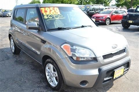 Used 2010 Kia Soul + FWD image 5