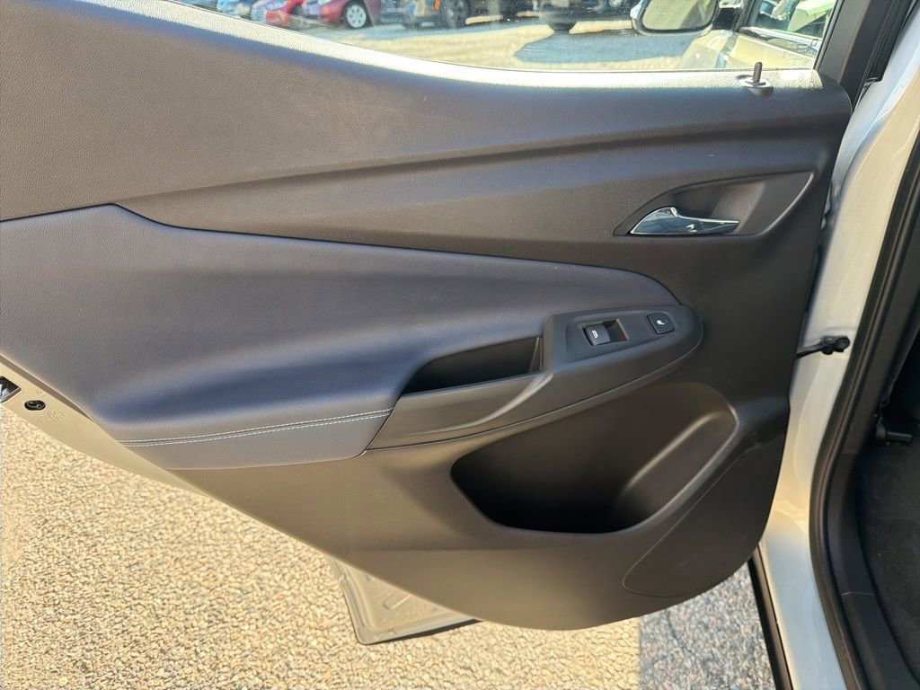 Used 2022 Chevrolet Bolt EUV Premier w/ Sun & Sound Package FWD image 18