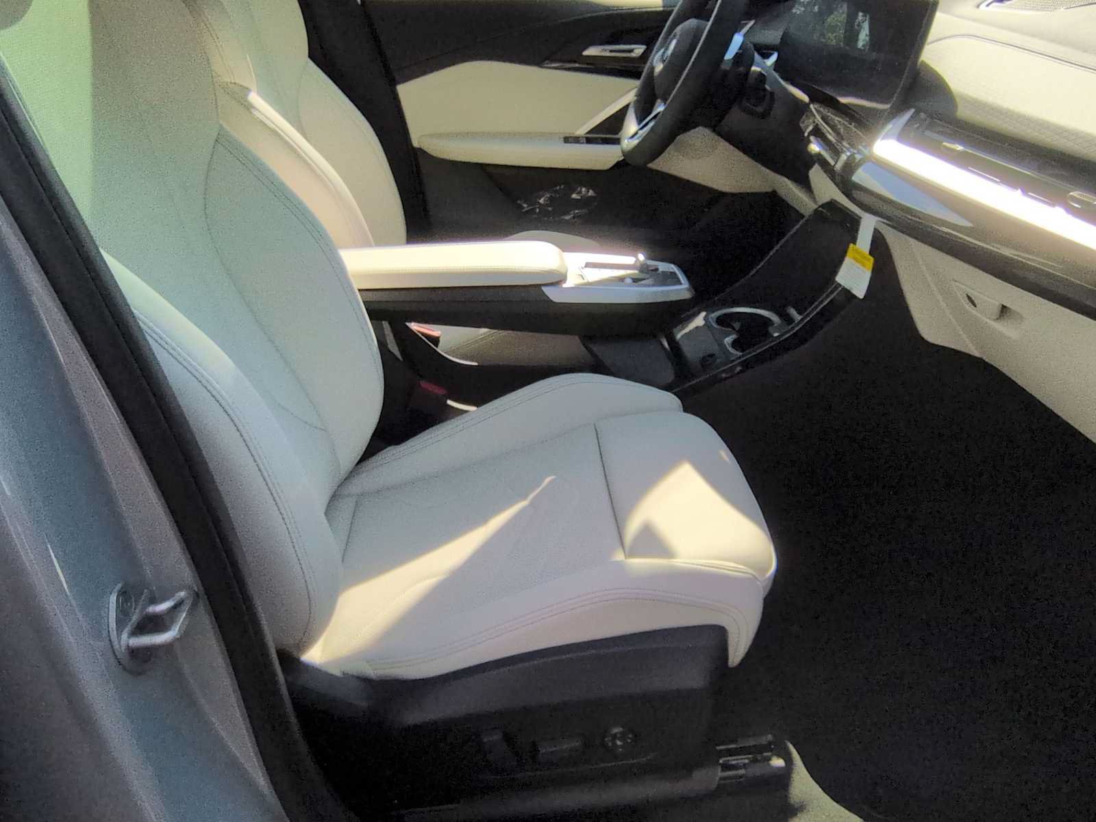 New 2026 BMW X2 xDrive28i w/ Technology Package AWD/4WD image 24