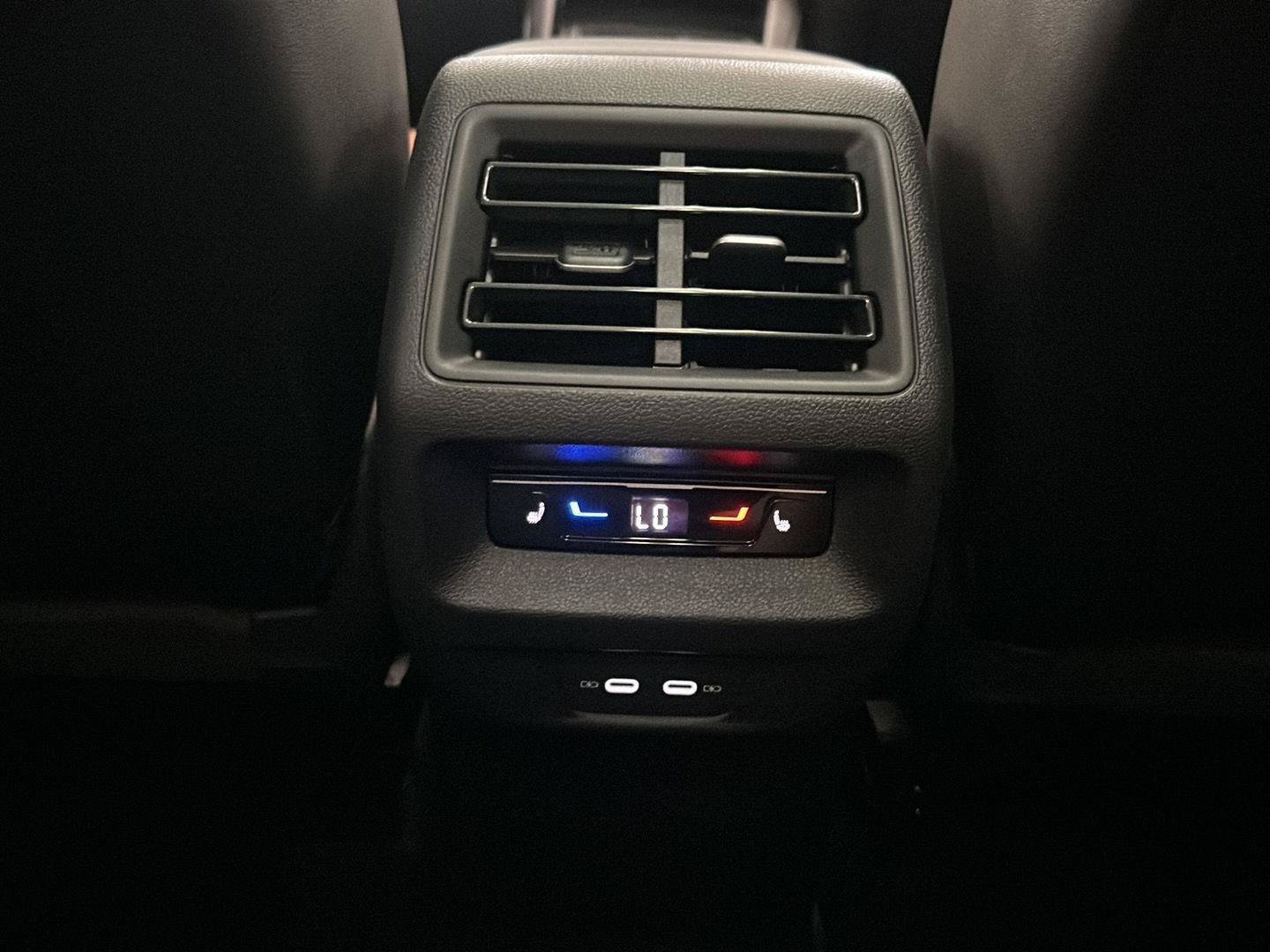 New 2026 Volkswagen Tiguan SEL R-Line AWD/4WD image 37