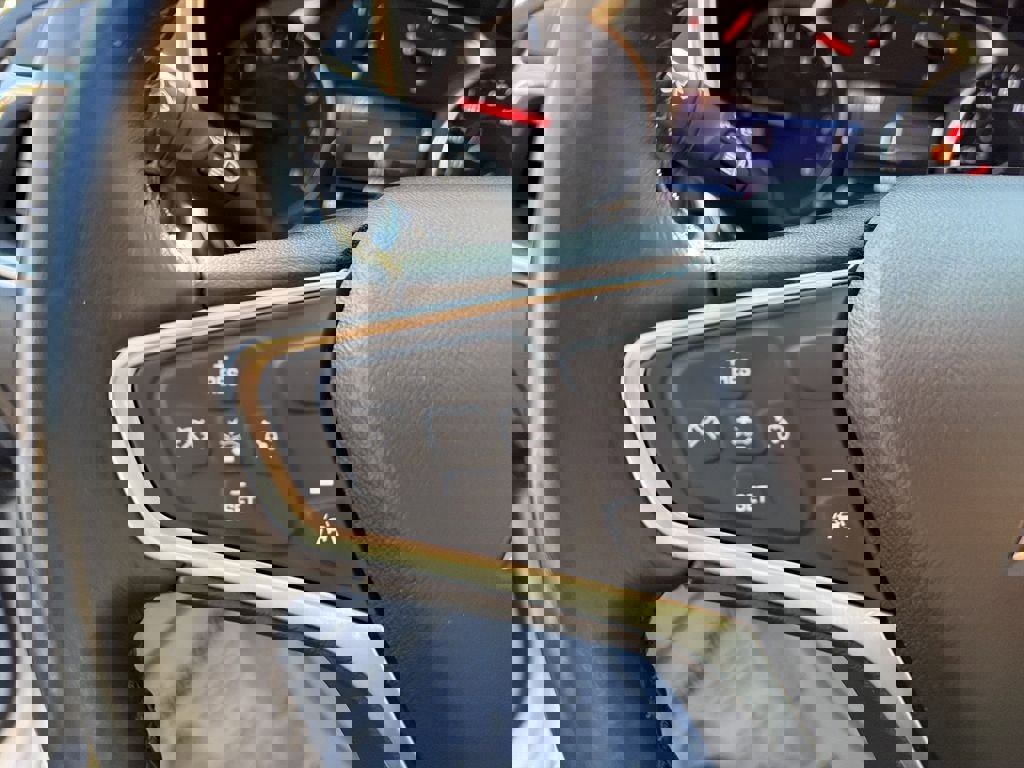 Used 2022 Chevrolet Equinox LT image 17