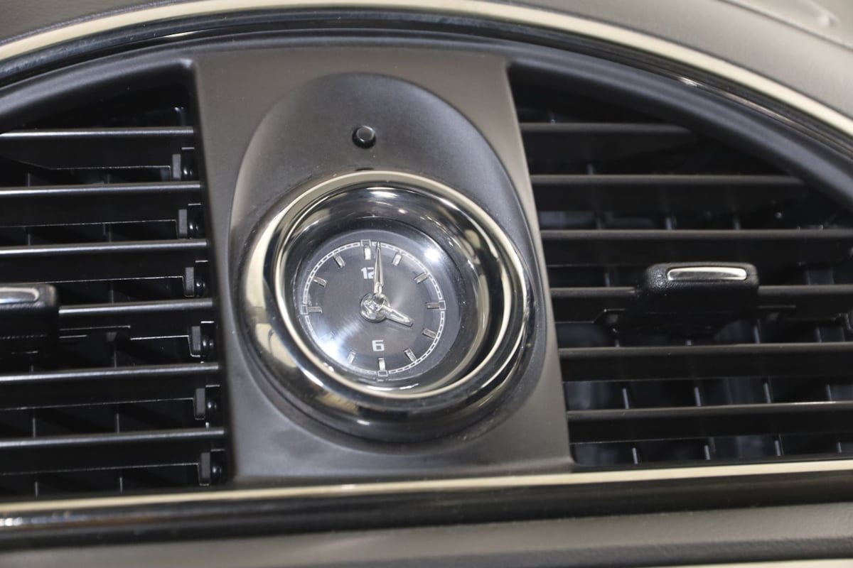 Used 2017 Buick Enclave Leather FWD image 29