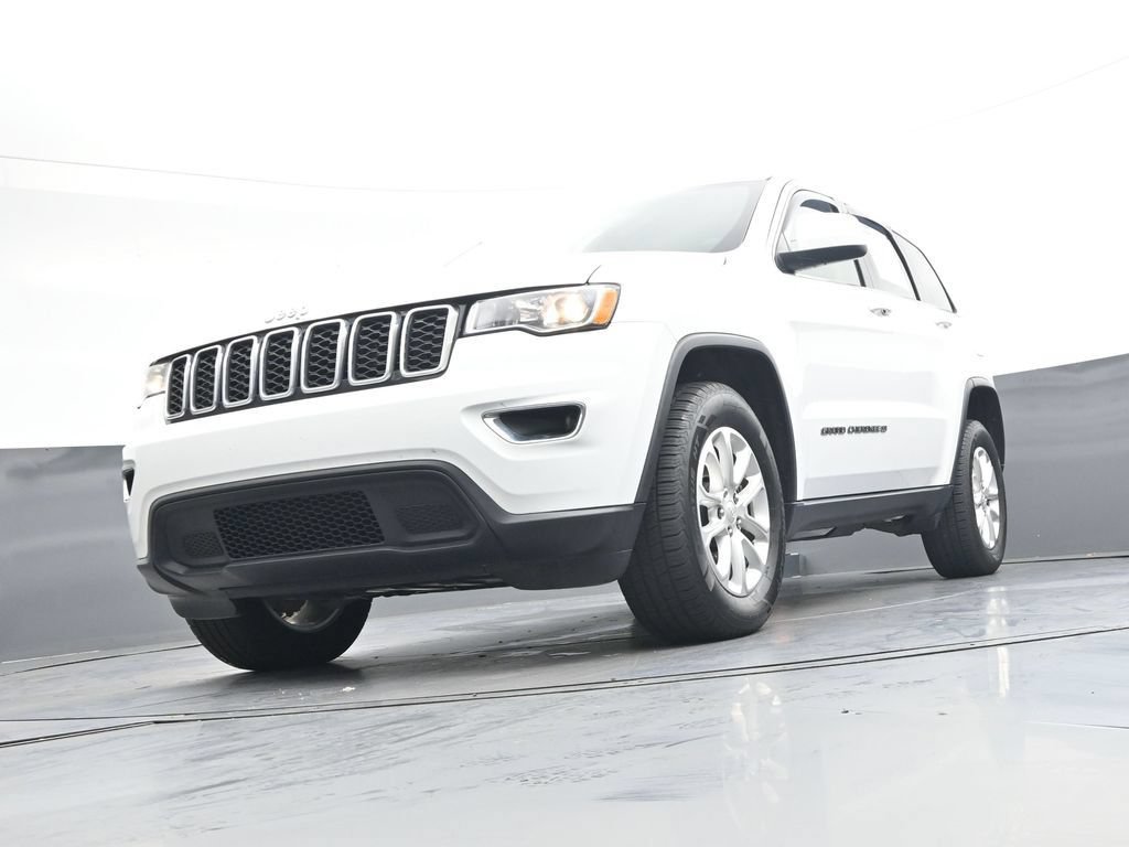 Used 2022 Jeep Grand Cherokee Laredo E AWD/4WD image 47