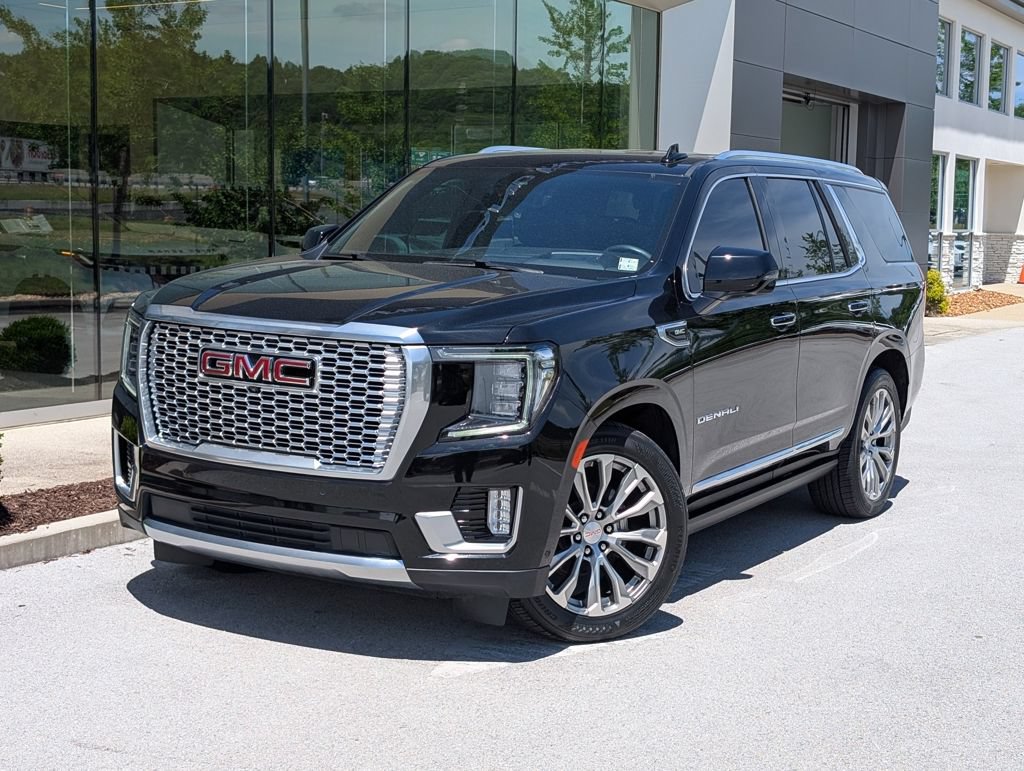 Used 2023 GMC Yukon Denali w/ Advanced Technology Package AWD/4WD image 1