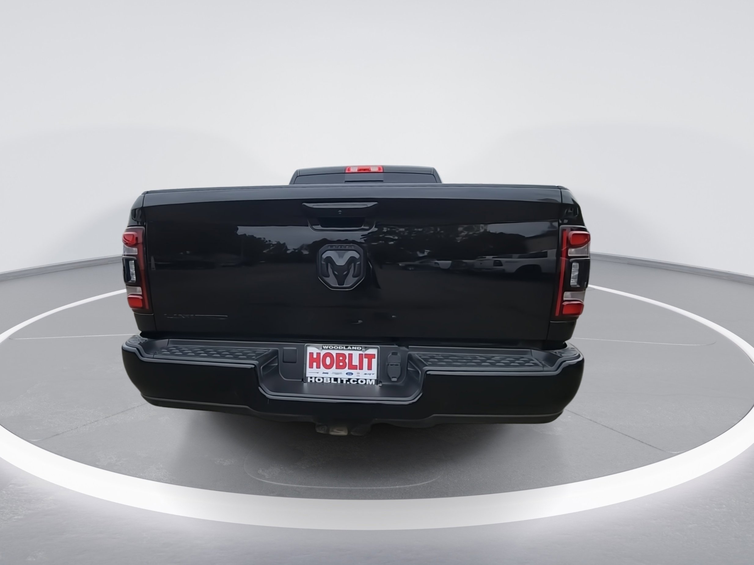 Certified 2022 RAM 2500 Limited w/ Night Edition image 7