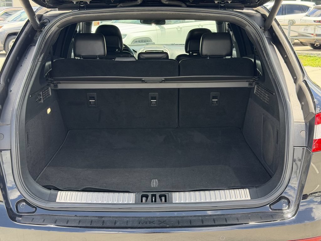Used 2018 Lincoln MKX Reserve FWD image 22