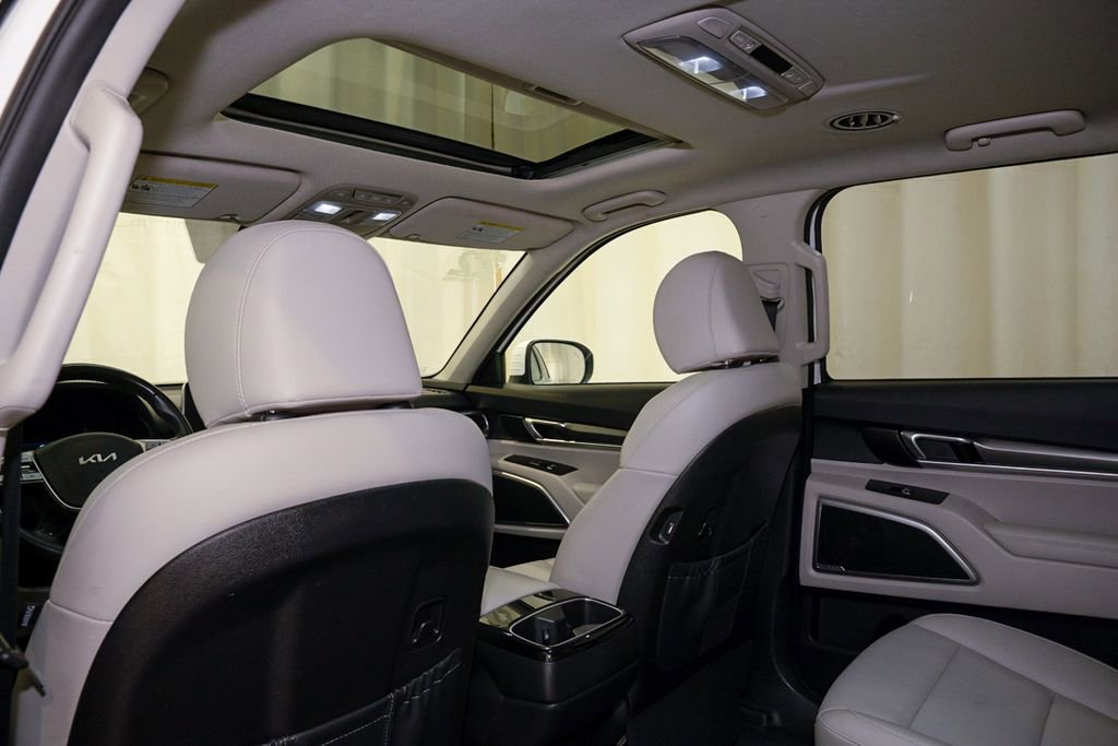 Used 2022 Kia Telluride S AWD/4WD image 9