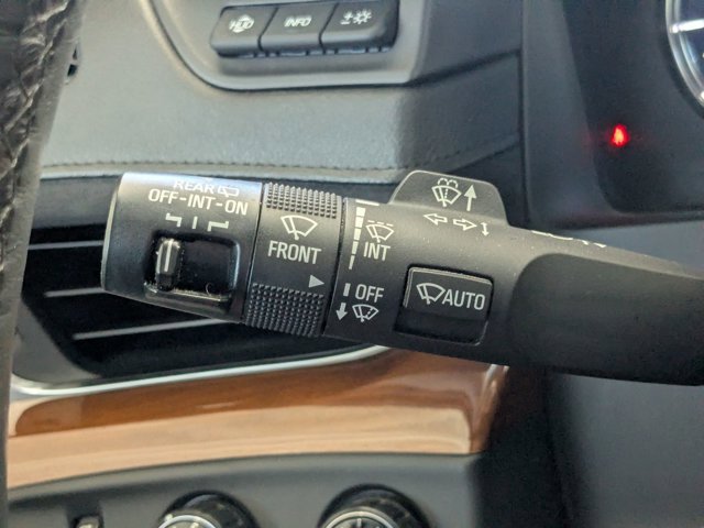 Used 2018 Cadillac Escalade ESV Luxury image 6