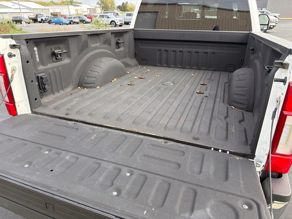 Used 2022 Ford F250 Lariat w/ Lariat Ultimate Package AWD/4WD image 14